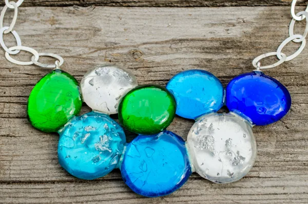 An original necklace with transparent green, blue and colourless forms — PAGANE archive, image 138